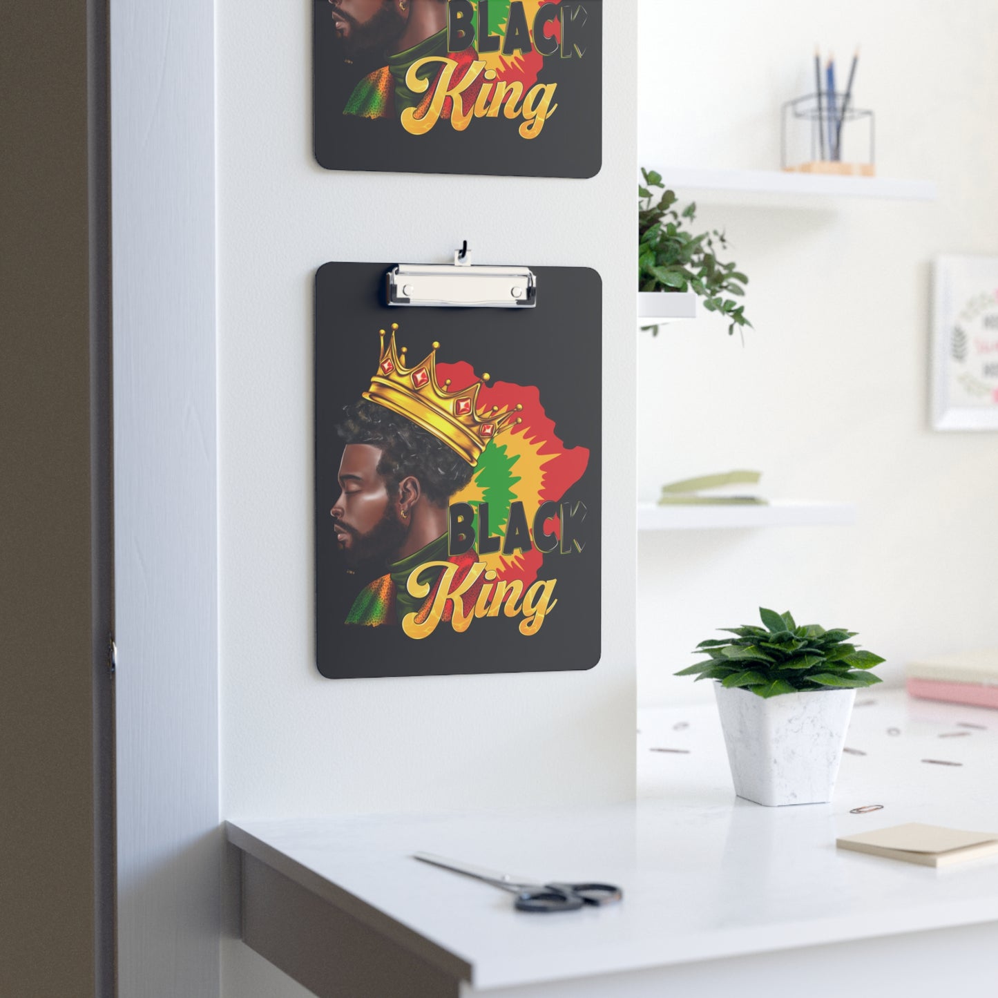 The Black King Clipboard